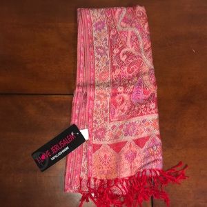 Cashmere scarf